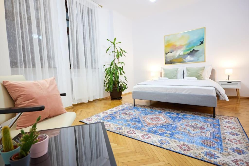 Caragiale Apartment Bukares Bagian luar foto