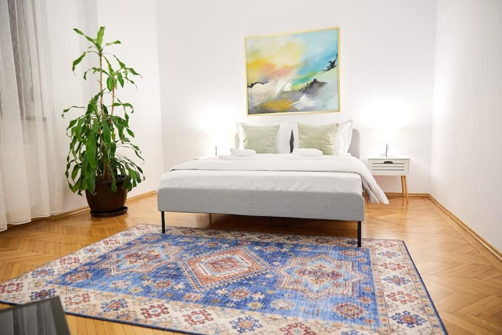 Caragiale Apartment Bukares Bagian luar foto