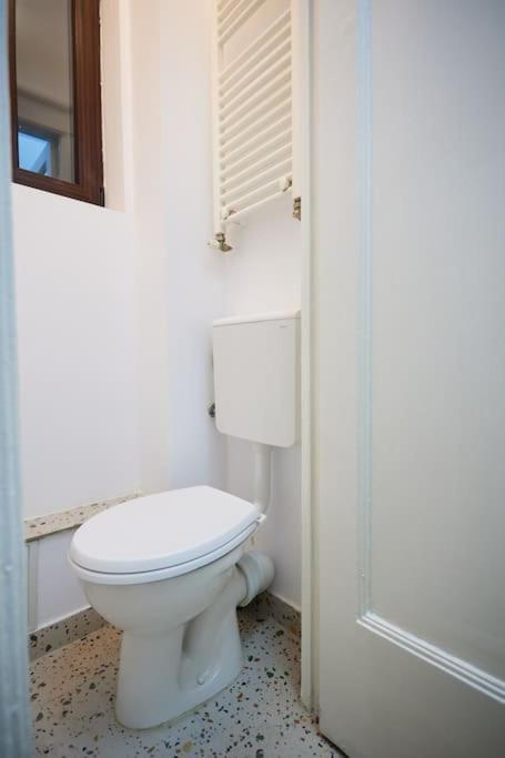 Caragiale Apartment Bukares Bagian luar foto